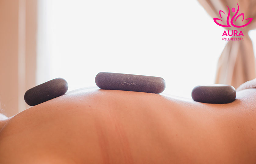 Benefits of a Hot Stone Massage